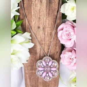 🌸 Gorgeous Pink Floral Statement Necklace 🌸